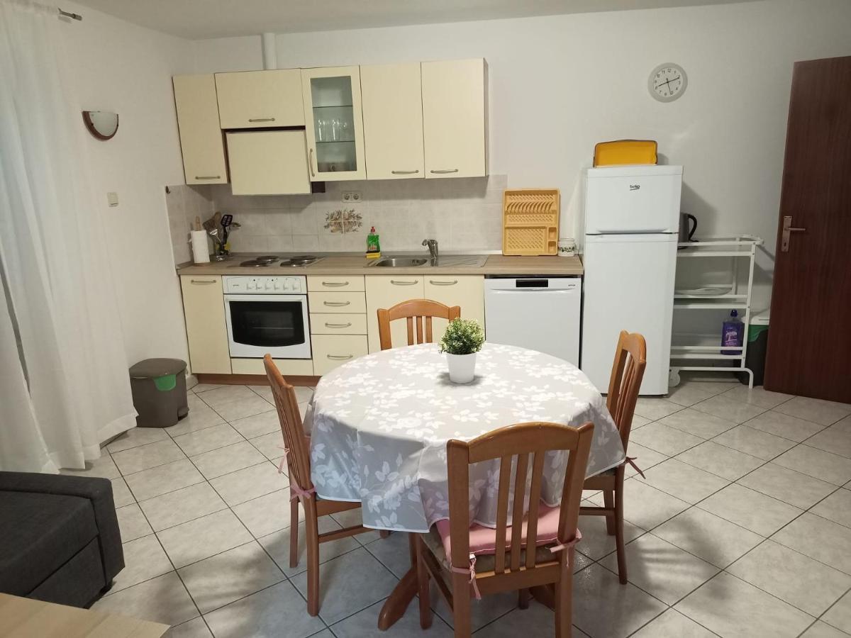 Apartments Vodaric Loznati كريس المظهر الخارجي الصورة